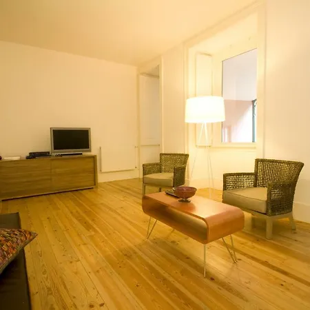 Myplace Grand Jacarandas